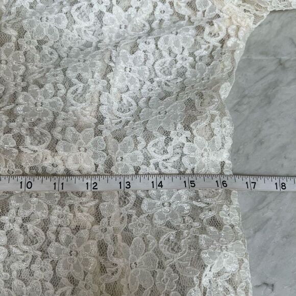 Amy Too! Vintage Ivory lace dress with pearl buttons size M - Picture 9 of 10